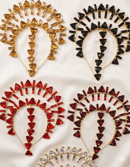 Zirkon Taşlı Şık Taç – Renkli Kristal Detaylı Kadın Saç Aksesuarı | Özel Gün & Davet Tacı