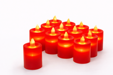 12’li LED’li Kütük Mum 9 cm – Gerçek Alev Efektli Dekoratif Kırmızı Mum Seti
