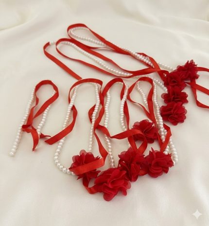 1 Paket 10’lu İncili Yüzük Kurdalesi – Kırmızı Çiçekli Nikah & Düğün Kurdelesi