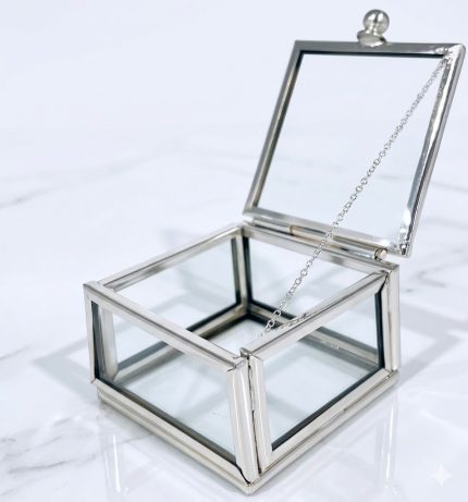 Kare Cam Kutu Gümüş Çerçeveli – Kapaklı Dekoratif Takı ve Yüzük Saklama Kutusu