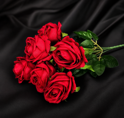 1 Demet 7’li Kadife Çiçek – Dekoratif Yapay Çiçek Buketi, Şık ve Lüks Tasarım