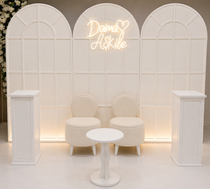 Neon Yazılı Metal Set – LED Işıklı Nişan, Söz ve Düğün Arka Fon Dekor Seti