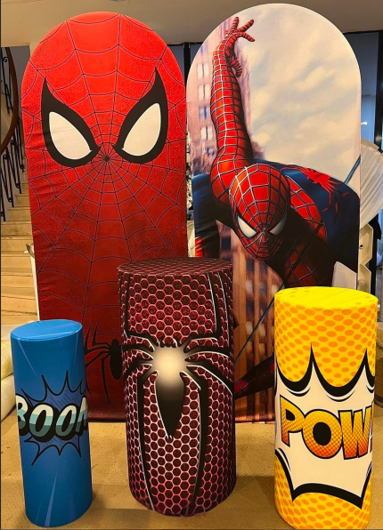 Süper Kahraman Temalı Çocuk Puf & Dekoratif Panel Seti – Örümcek Adam Desenli Silindir Oturak | Erkek Çocuk Odası Dekoru